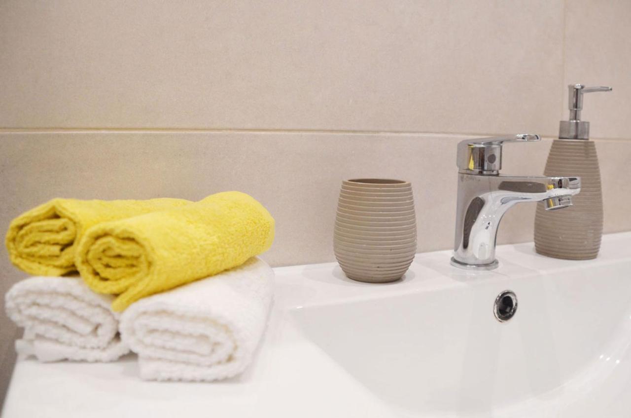 Hadrian By Heloni Apartments أثينا المظهر الخارجي الصورة